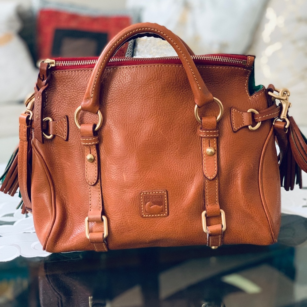 Dooney & Bourke Handbag 👜